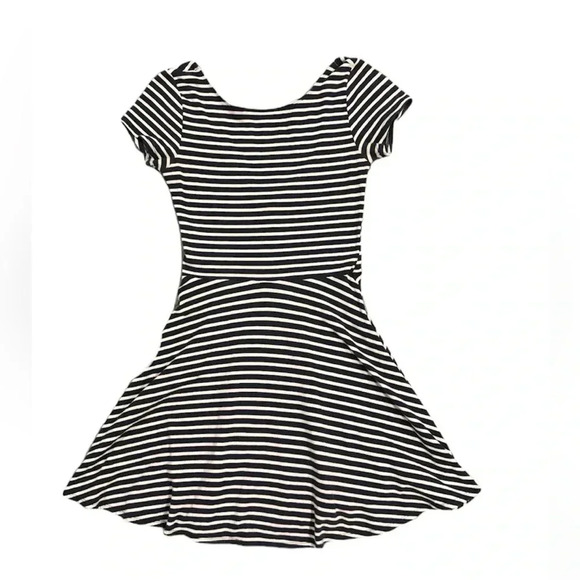 2  for $15 Women’s American Eagle Navy and White Stripe Open - Picture 1 of 5